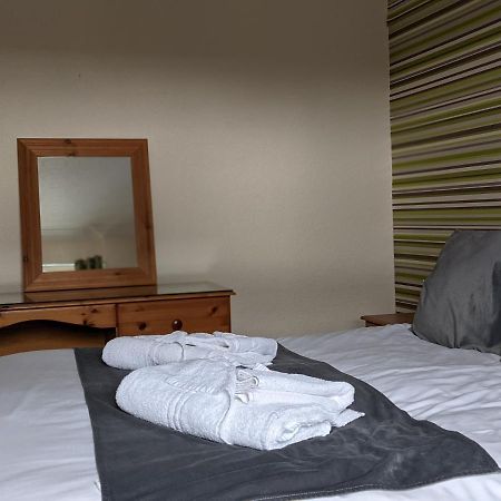 Crown Hotel Langholm Eksteriør bilde