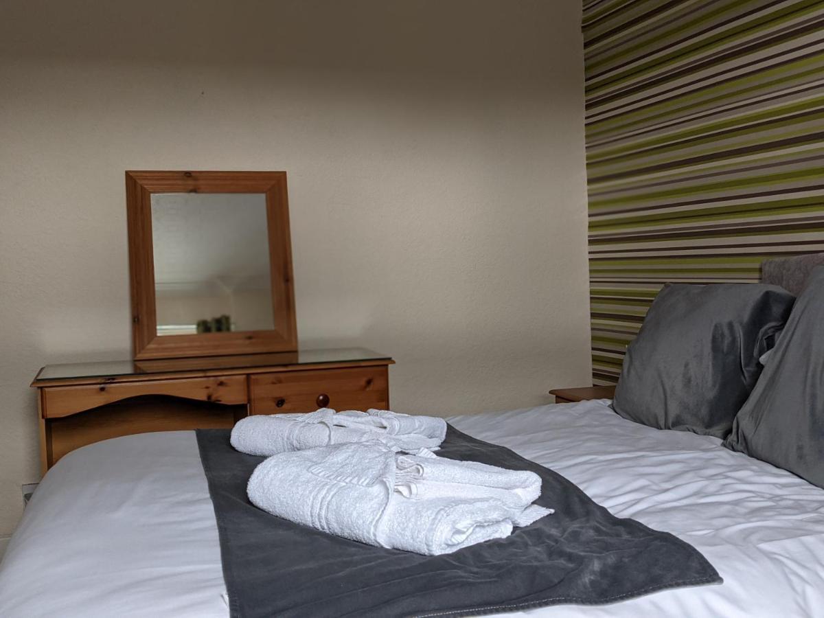 Crown Hotel Langholm Eksteriør bilde